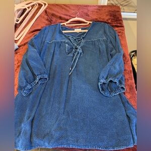Avenue blue top. Size 18​